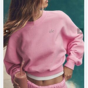 Pink Crop Crewneck - alo